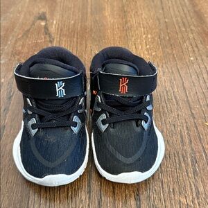 Black and White Kyrie Toddler Sneakers